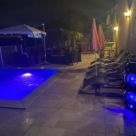 Magnifique Avec Piscine Beaujolais Villa
